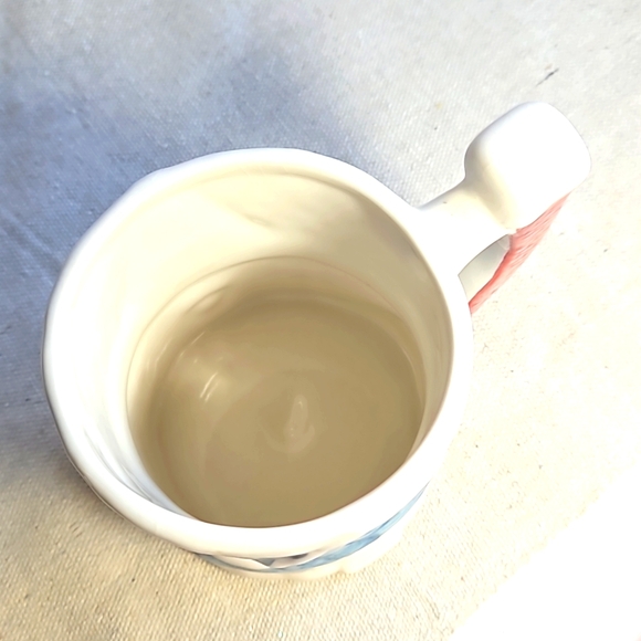 CLAIRE BURKE Christmas House Embossed-relief Ceramic Mug (V) - Picture 5 of 9